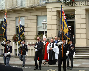 Civic procession to the War Memorial